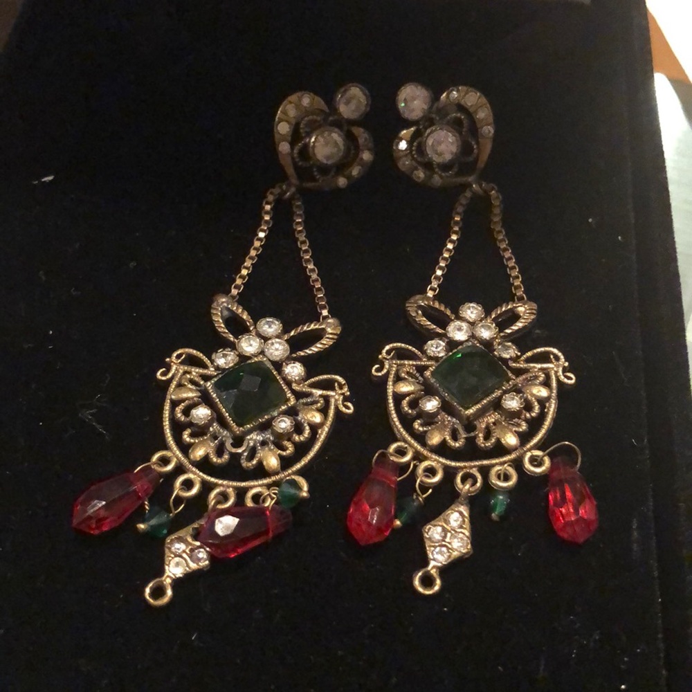 Drop earrings green and red